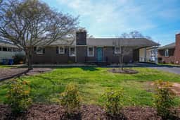 Close To It All w/ Hot Tub- Greenville, SC